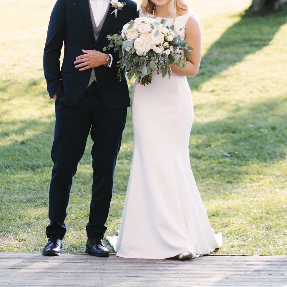 Trumpet wedding dress, short sleeved - Picture 6 of 6